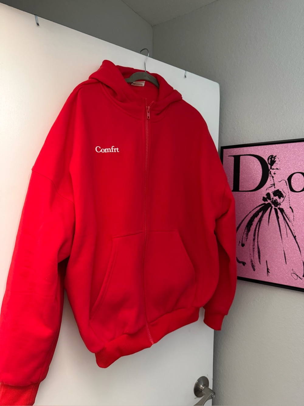 NWOT Comfrt Brand Red Zip Front. Sz Medium